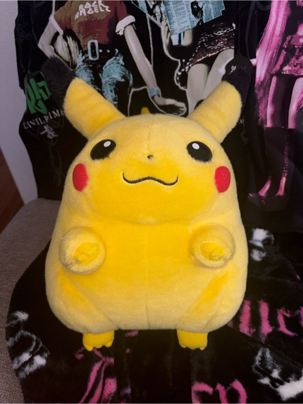 Jumbo Pikachu Tomy plush #pikachu #y2k #2000s #pokemon💛